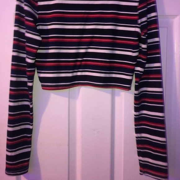 Long sleeve striped crop top - Picture 2 of 3